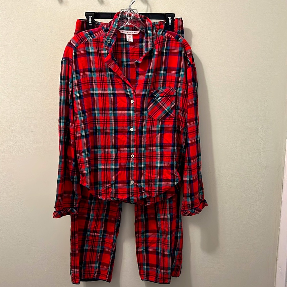 Victoria's Secret women’s  Plaid Pajama Set - Red and Blue